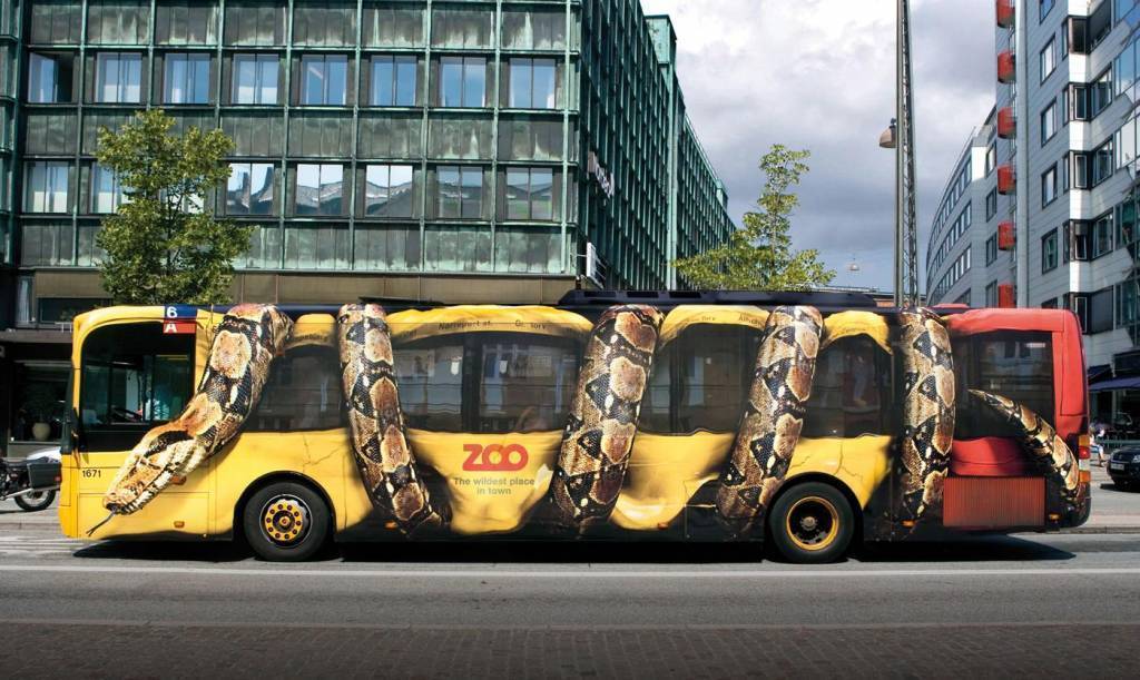 copenhagen-bus-wrap-snake