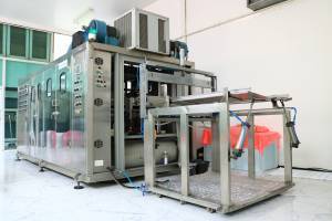 plastic thermoforming machine